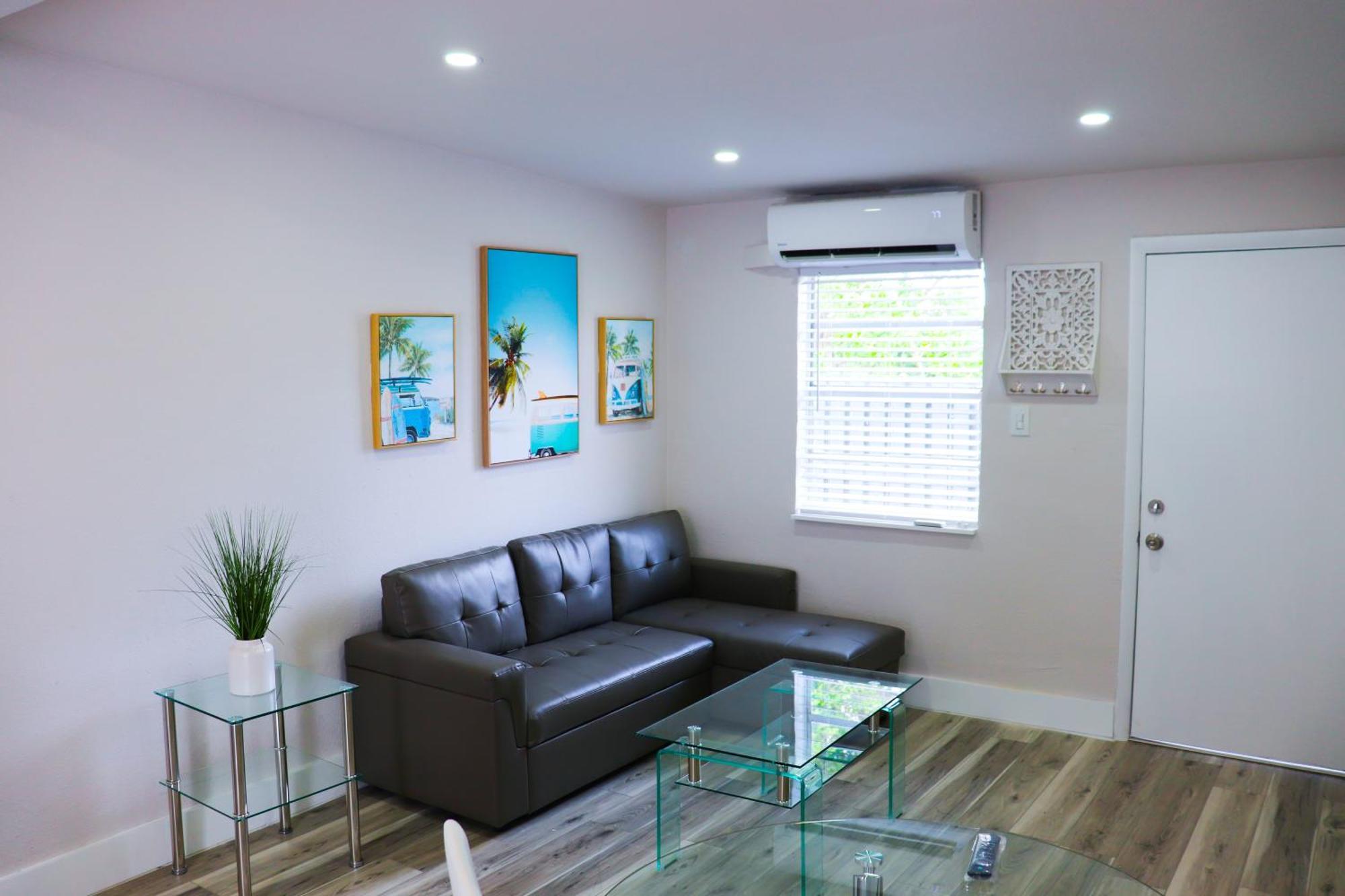 Flamingo Beach House Dania Beach Exterior photo